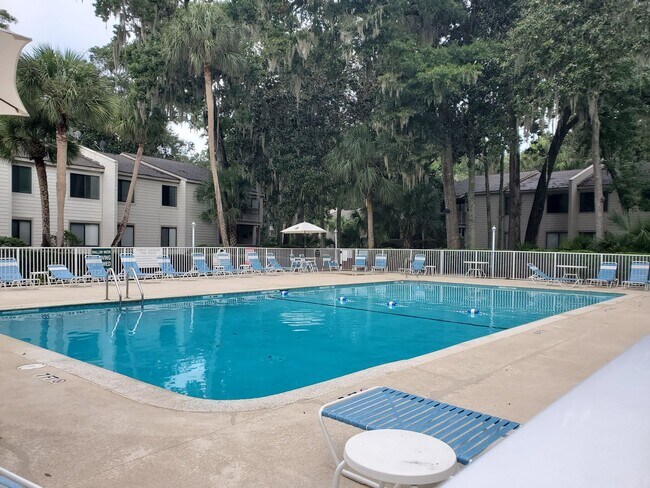 Building Photo - Incredible 2BR/2BA Forest Gardens Villa!