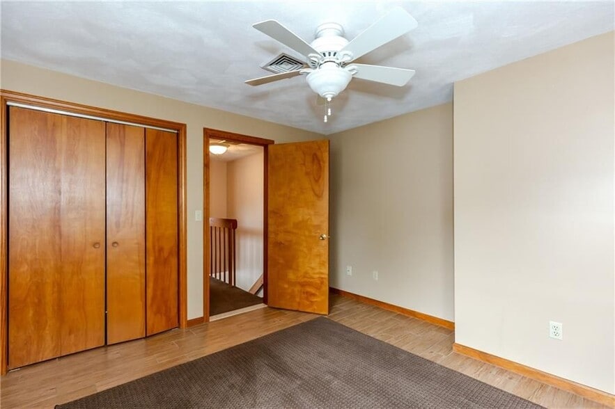 Building Photo - 53 Hazael St