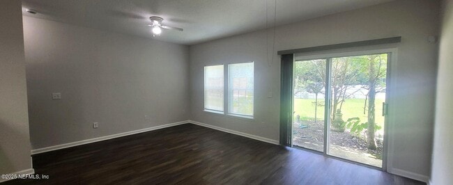 Building Photo - 1573 Biscayne Bay Dr