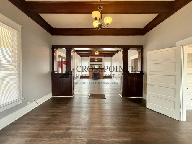 Building Photo - Tour Today! 3 Bedroom, 2 Bathroom House!