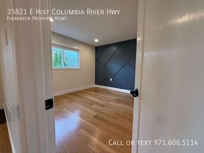 Building Photo - 35821 Historic Columbia River Hwy