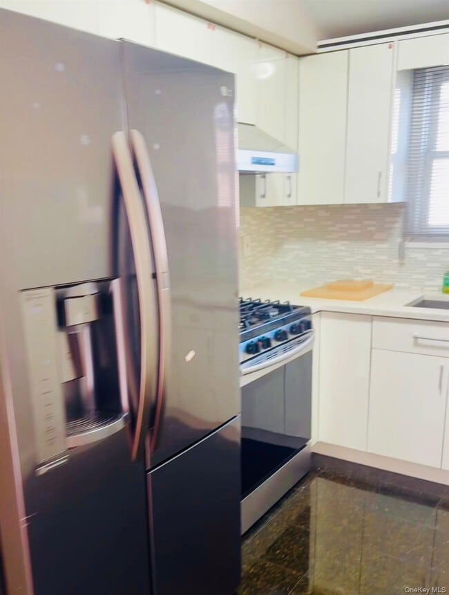 Building Photo - 21427 38th Ave