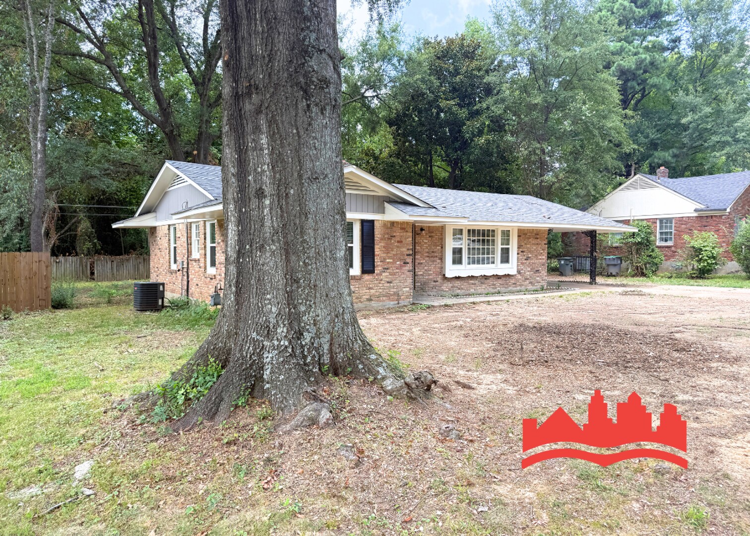 Building Photo - 4801 Dianne Dr