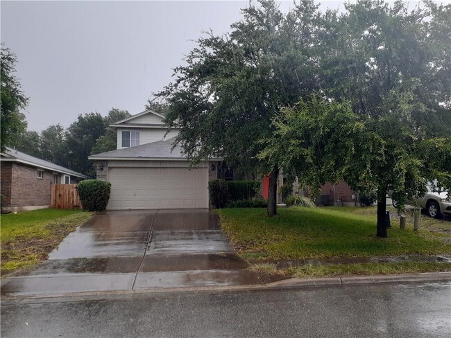 Building Photo - 3725 Castle Rock Dr