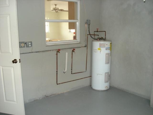 Building Photo - 522 SW 72nd Ave