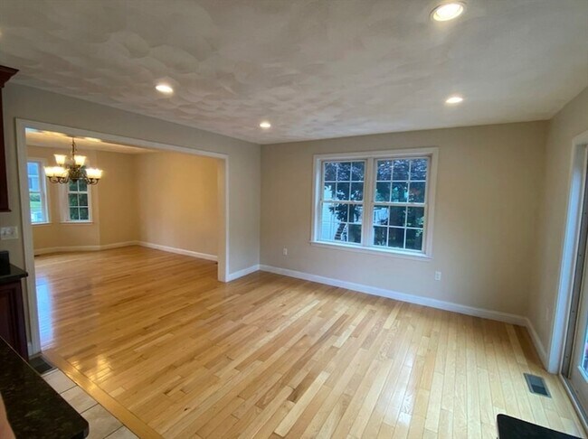 Building Photo - 3 Gordon Rd