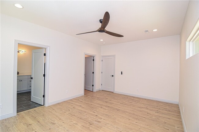 Building Photo - 13734 Canal St