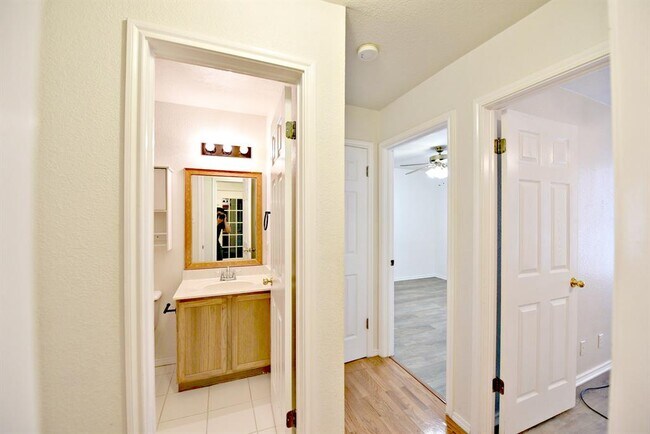 Building Photo - 2100 Killians Way