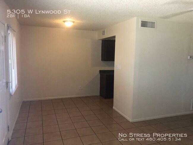 Building Photo - 2 Bedroom Town Home at 53rd Ave and McDowell!
