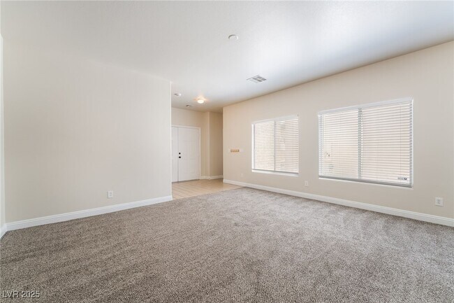 Building Photo - 9175 Sunken Meadow Ave