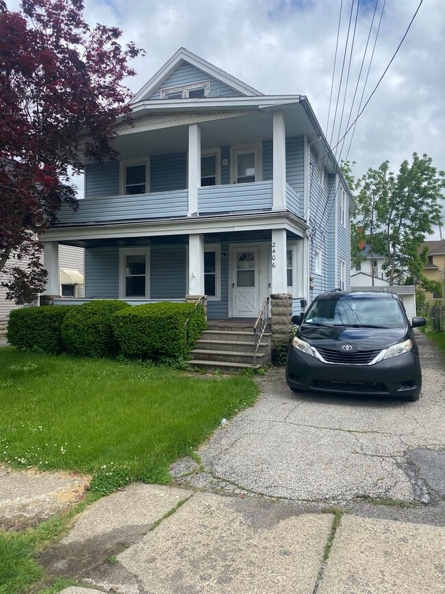 Primary Photo - 2406 Searsdale Ave