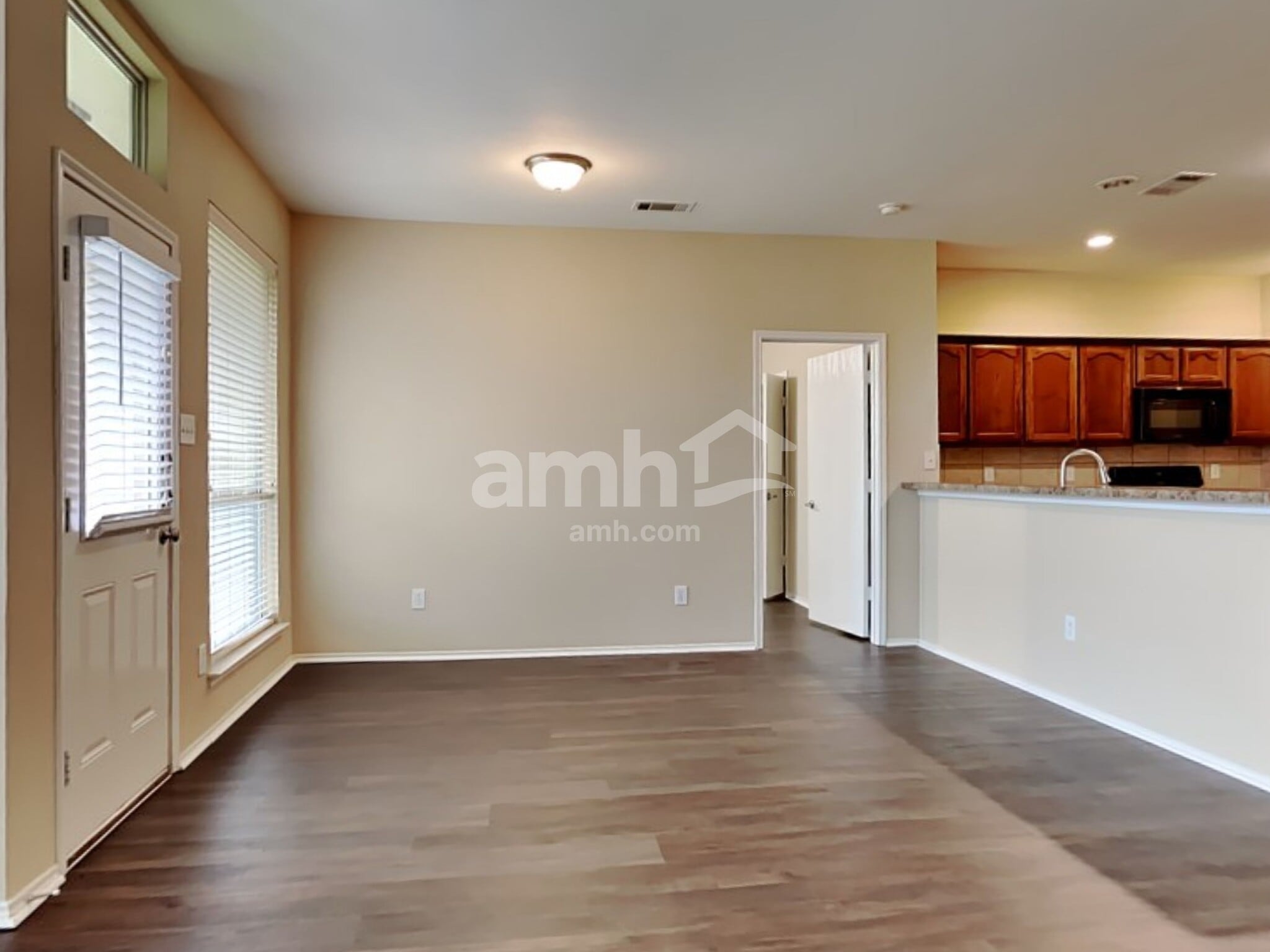 Building Photo - 7424 Alverstone Dr