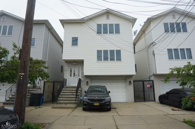 Building Photo - 79 Fillmore St