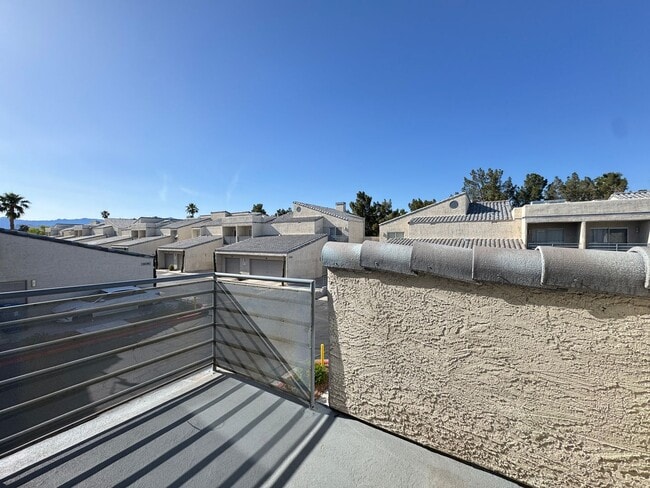 Building Photo - 6250 W Flamingo Rd