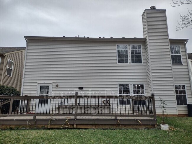 Building Photo - 2026 Durand Rd