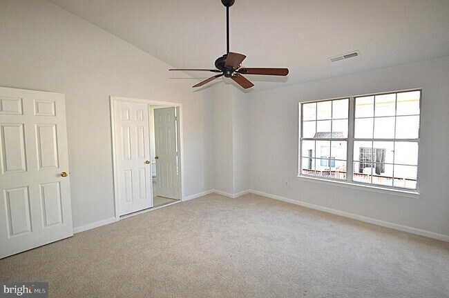 Building Photo - 13510 Nickleback Ct