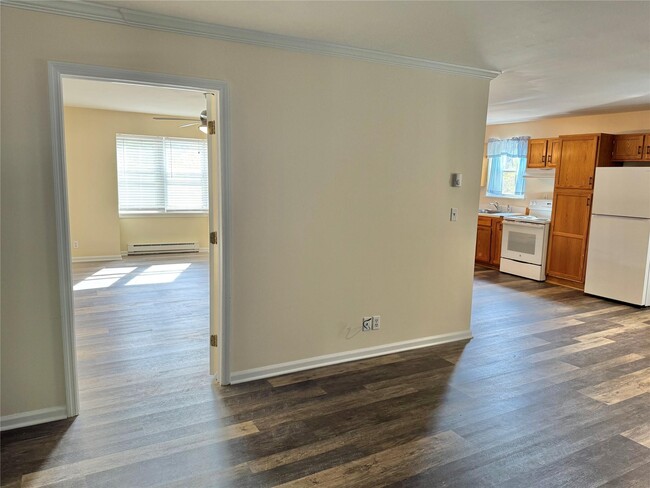 Building Photo - 530 NY-164