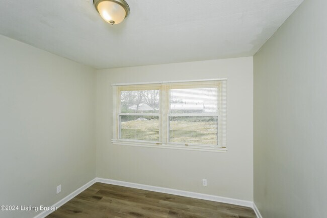 Building Photo - 5304 Rural Way