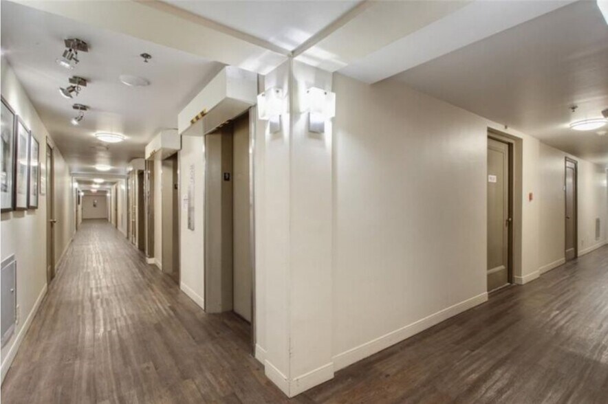 Building Photo - 1205 Saint Charles Ave