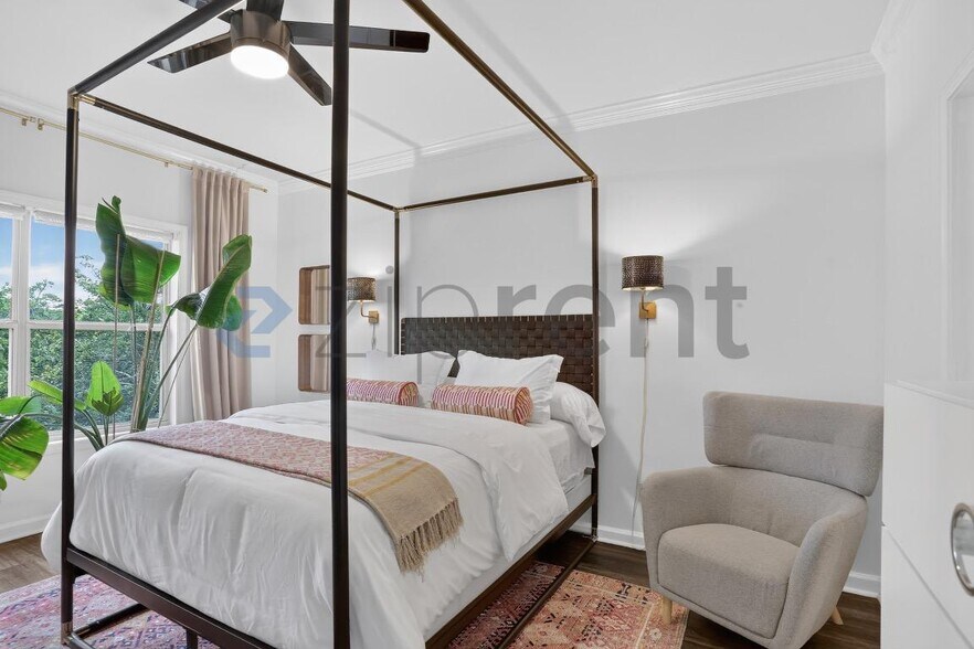 Building Photo - Unit