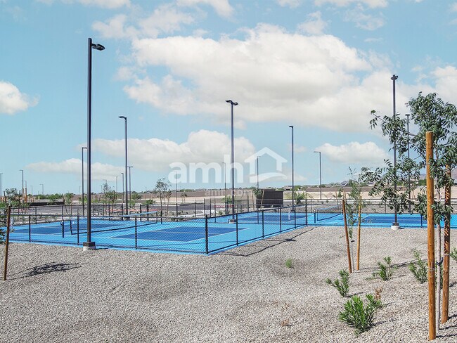 Building Photo - 20177 W Thomas Rd