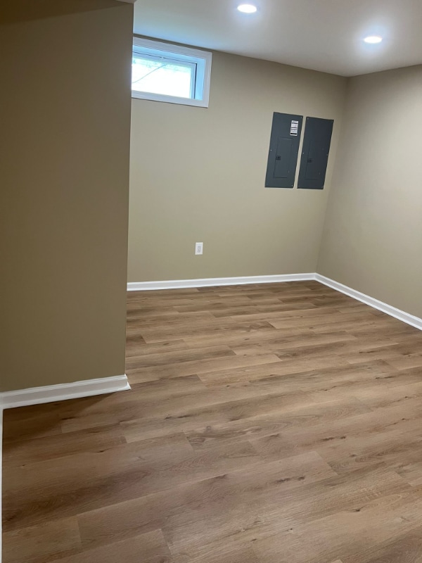 Building Photo - 20 Aster Ln