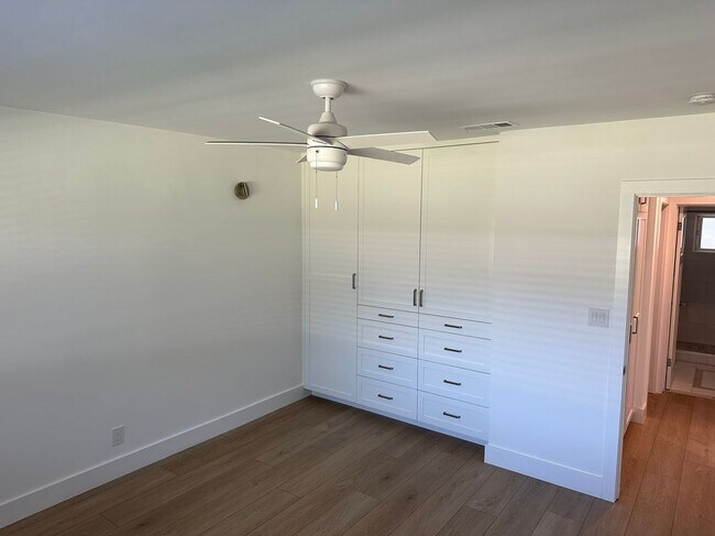 Building Photo - 1502 Clay St