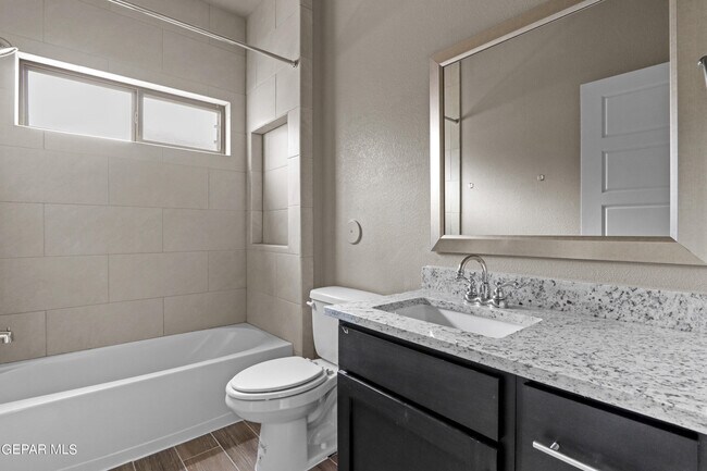 Building Photo - 348 San Jose