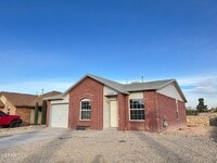 Building Photo - 3500 Tierra Zafiro Dr