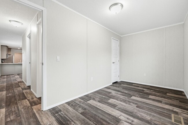 Building Photo - 443 Dogwood Ave