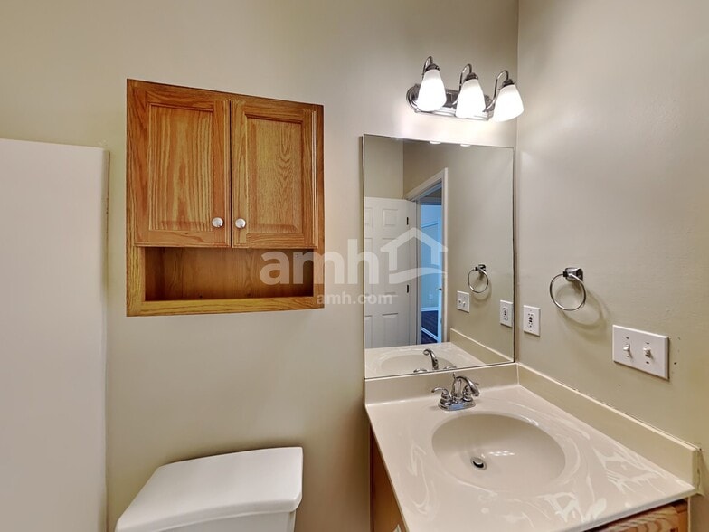 Building Photo - 408 Windcroft Cir NW