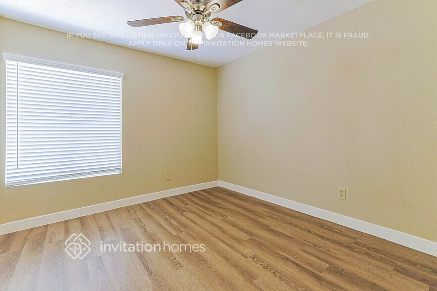Building Photo - 1534 W Nopal Ave