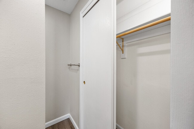 Building Photo - 1512 1st Ave