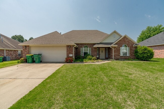 Primary Photo - Beautiful 3-bedroom 2 bath Home in Springd...