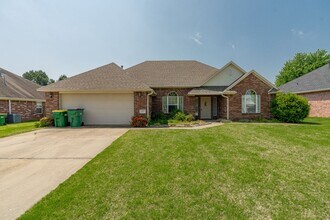 Building Photo - Beautiful 3-bedroom 2 bath Home in Springd...