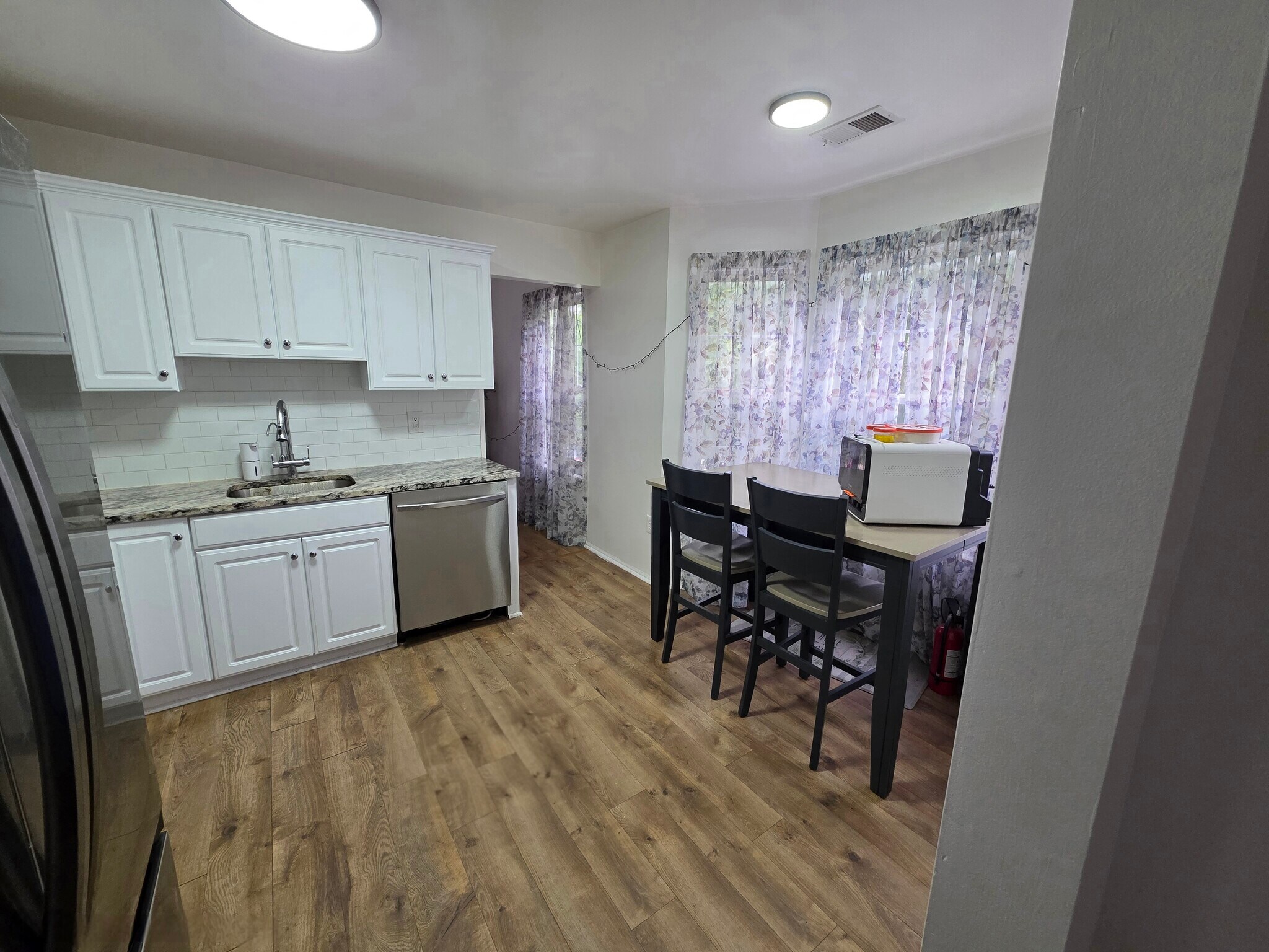 Building Photo - 1702 Cypress Ln