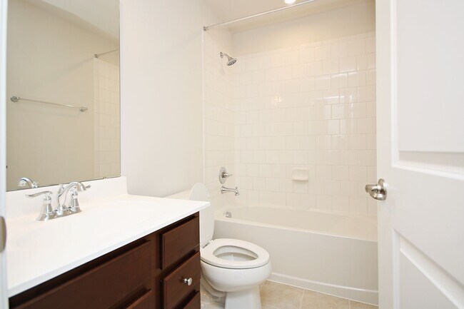 Building Photo - Move-In Ready Riverwood Townhome — Minutes to NGIC, UVA North Fork & CHO Airport