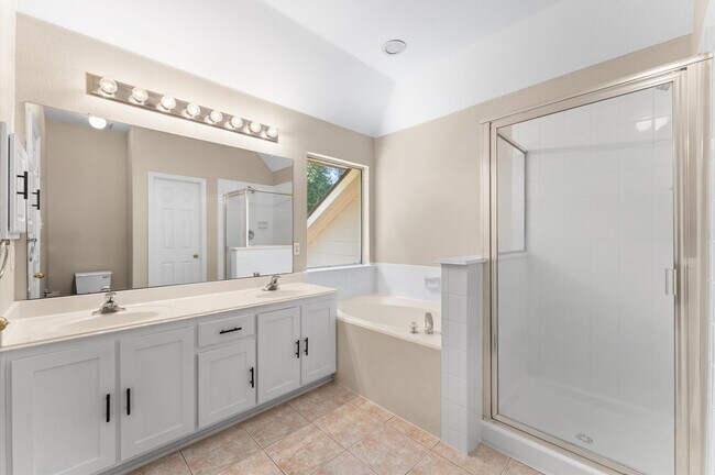 Building Photo - 97 E Greenhill Terrace Pl