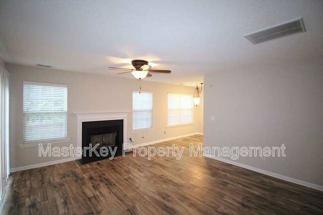 Building Photo - 3025 Bracey Pl