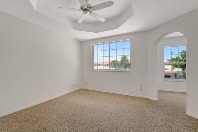 Building Photo - 4960 Southard St