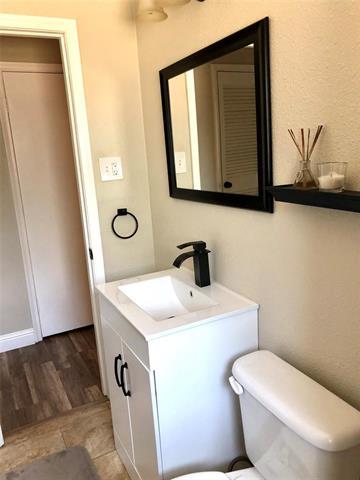 Building Photo - 2127 E Mitchell St