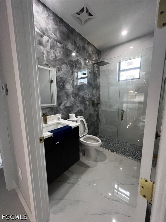 Building Photo - 3311 42nd St SW