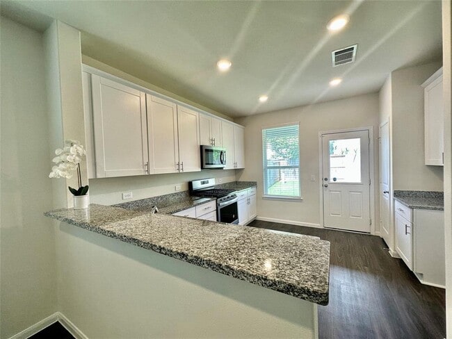 Building Photo - 19323 Tannach Dr