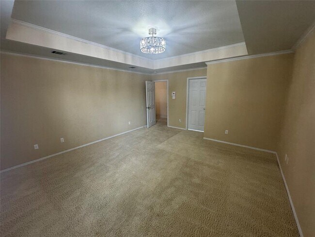 Building Photo - 3816 Eagles Nest St