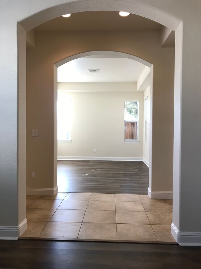 Building Photo - Two Story Home in Somersett Vue Community