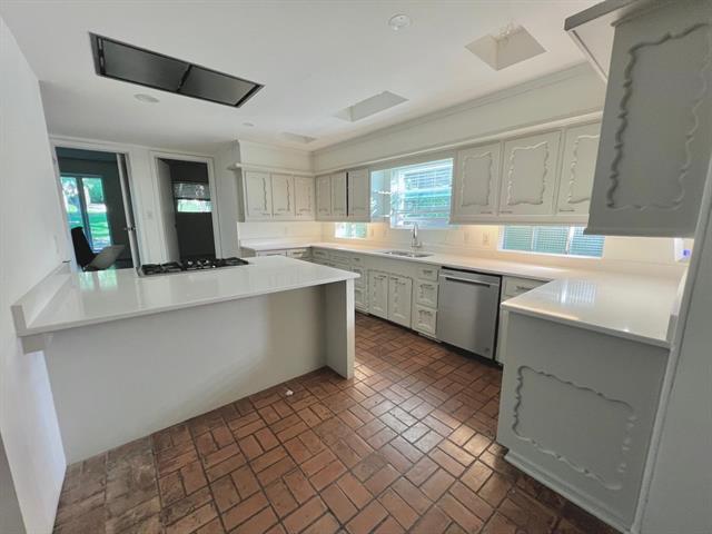 Building Photo - 8162 San Leandro Dr