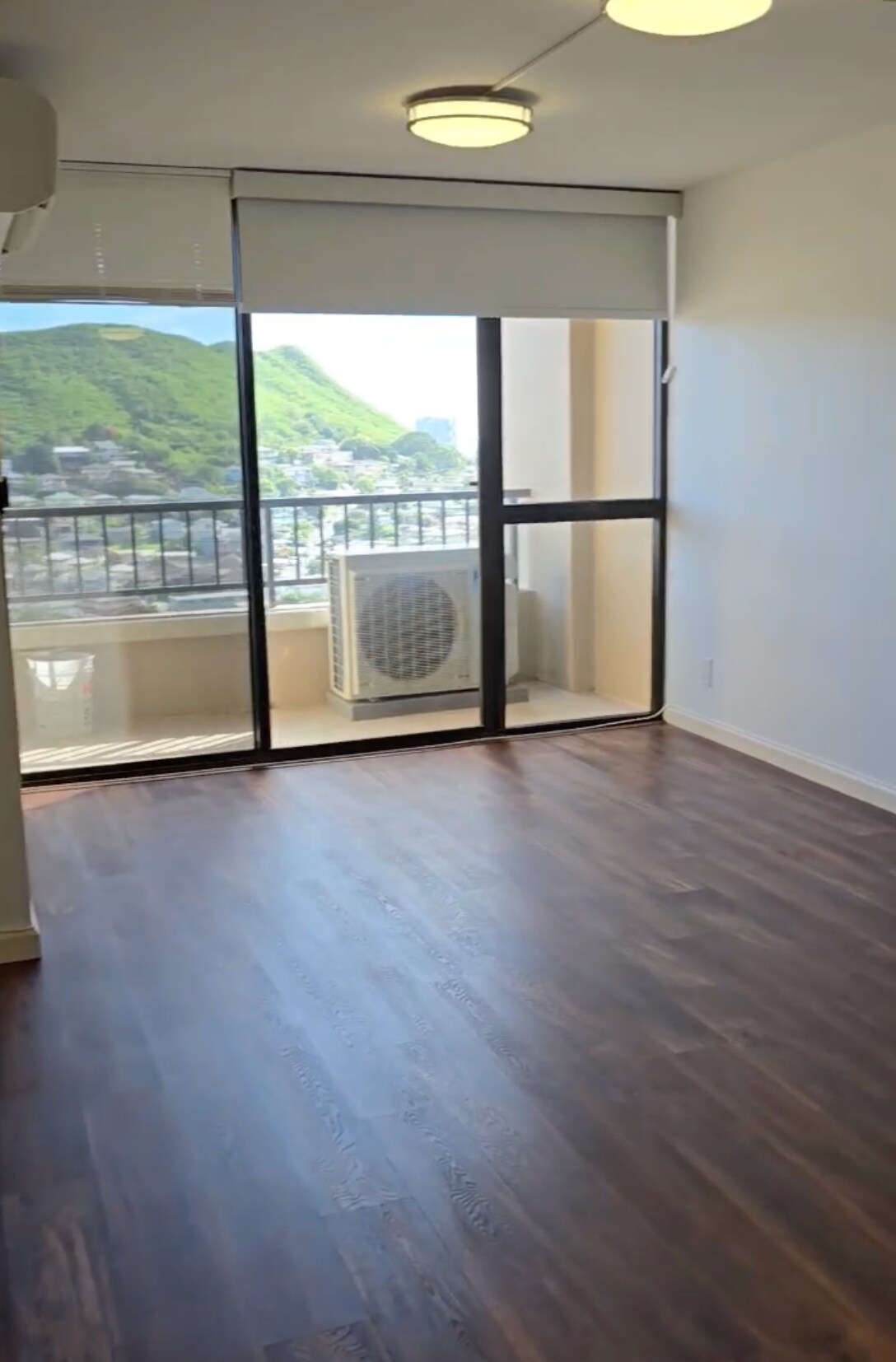 Building Photo - 55 S Judd St