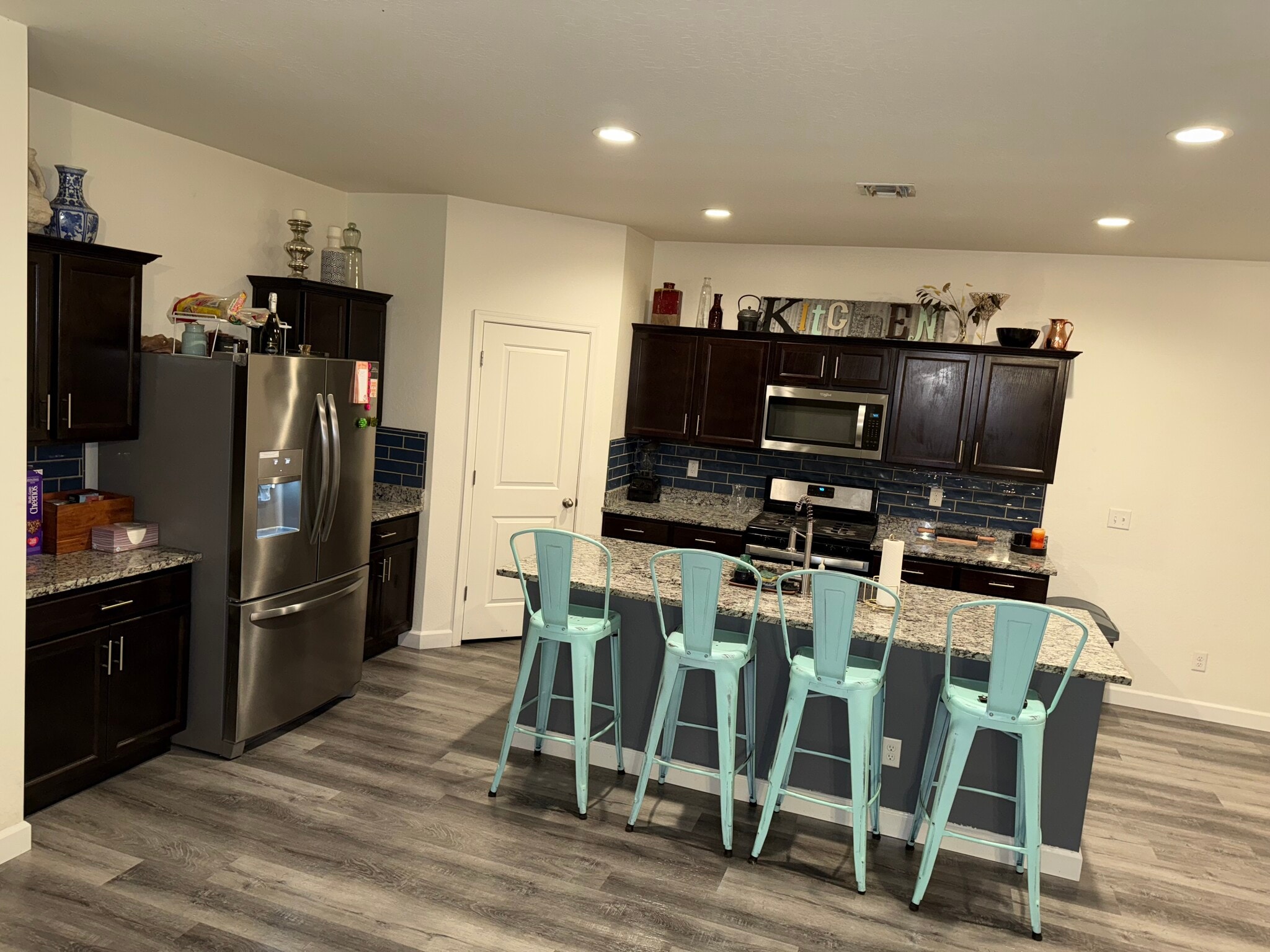 LuxHome Kitchen - 19996 W Mesquite Dr