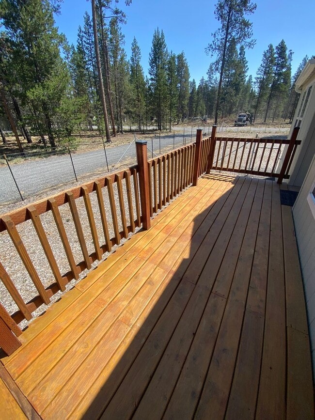 Building Photo - Gorgeous Home w/Huge Shop in La Pine!