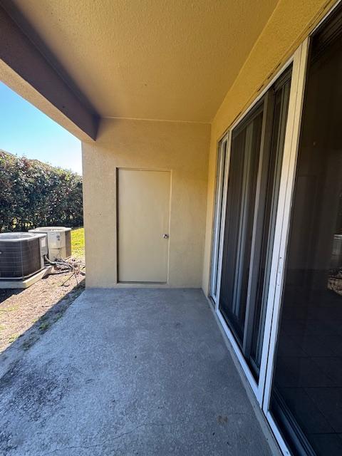 Building Photo - 3073 Ashland Ln N